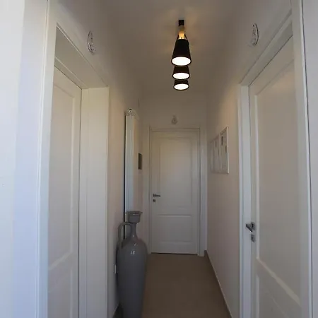 Casa Flora - ベッド・アンド・ブレックファスト トッレ・サン・ジョヴァンニ・ウジェント